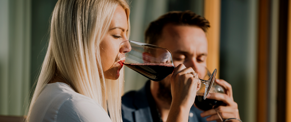 Descubra el placer del vino: una guía para desarrollar su gusto