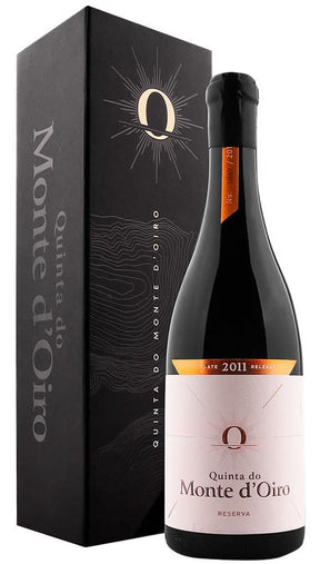 Quinta do Monte d'Oiro Reserva Tinto Late Release 2015 – red wine from Lisboa | Vinogrande