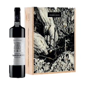 Quinta do Pessegueiro Grande Reserva Tinto  c/ Cxa Madeira de 3 Gfs